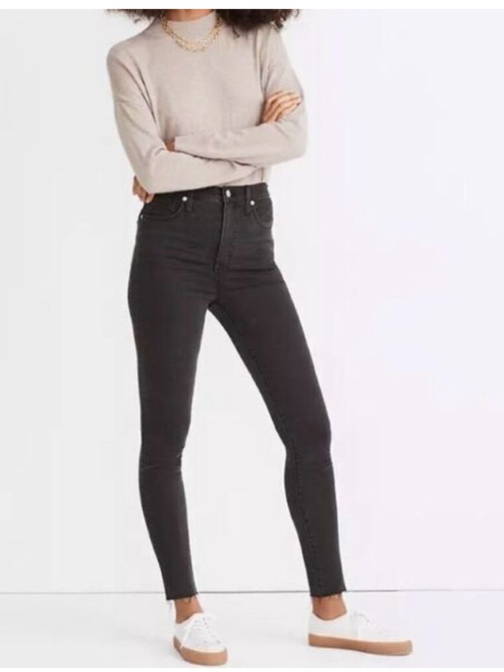 Madewell High-Rise Skinny distressed Jeans in Washed Black